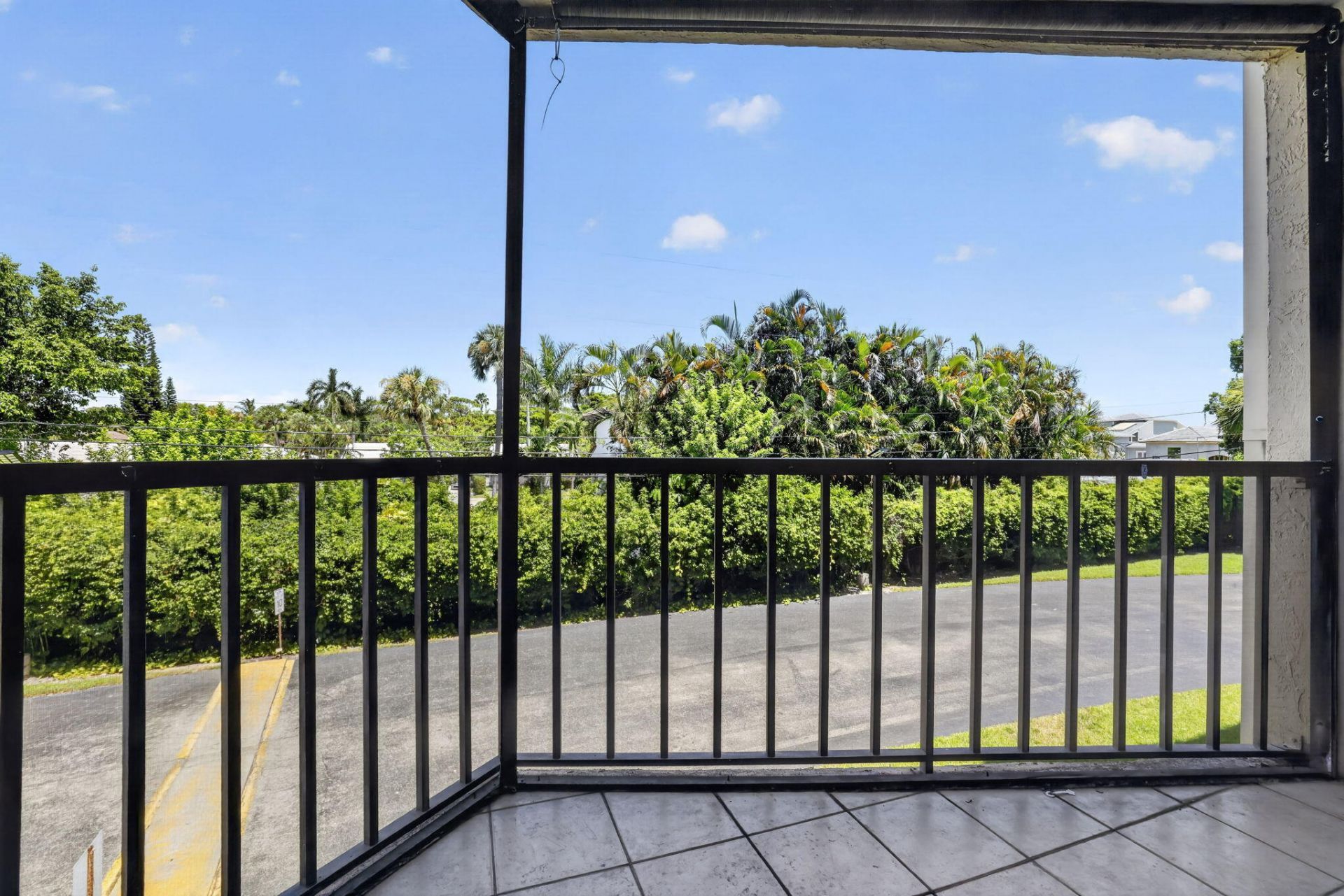 890 N Federal Highway, Unit 202, Lantana, FL 33462 Photo