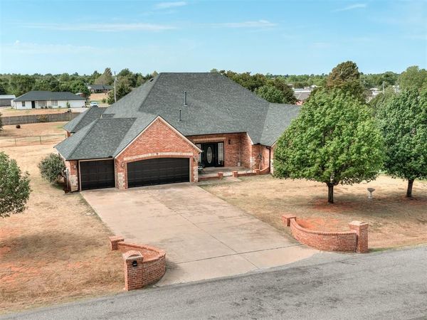2365 Elm Tree Lane, Blanchard, OK 73010