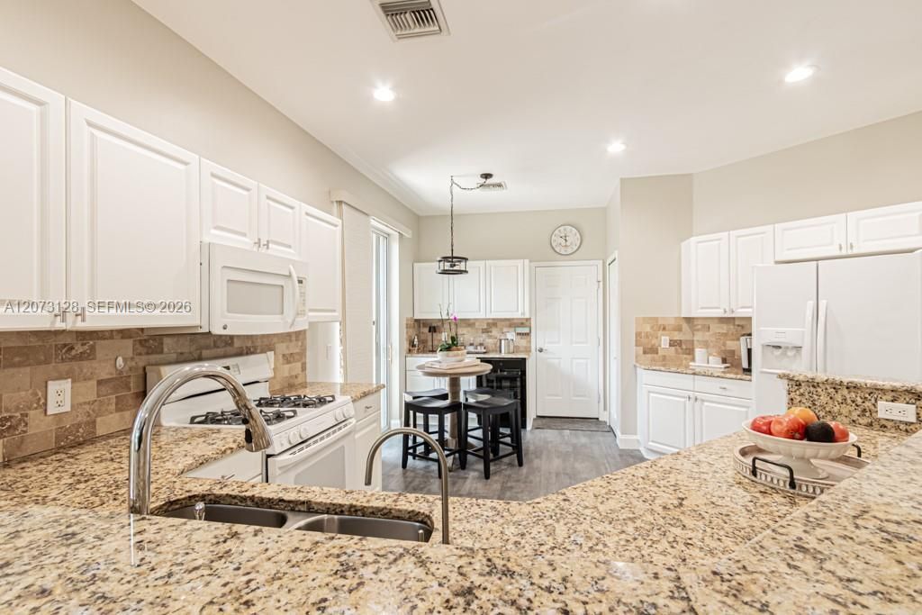 10545 Avila Cir, Fort Myers, FL 33913 Photo