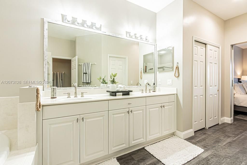 10545 Avila Cir, Fort Myers, FL 33913 Photo