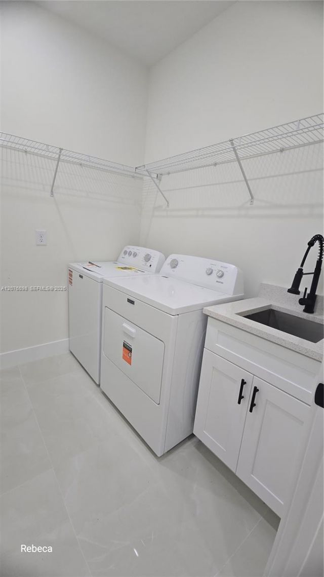 580 Woodview Dr , Lehigh Acres, FL 33972 Photo