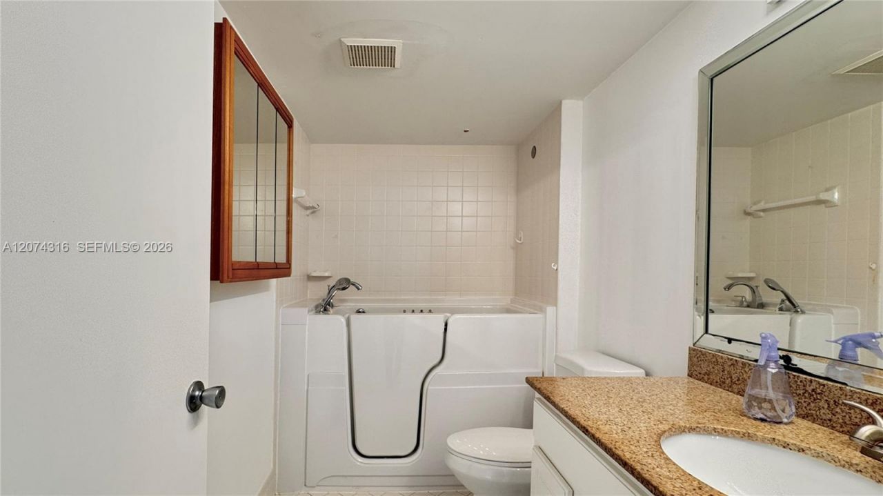 1400 SW 131st Way , Unit 305Q, Pembroke Pines, FL 33027 Photo