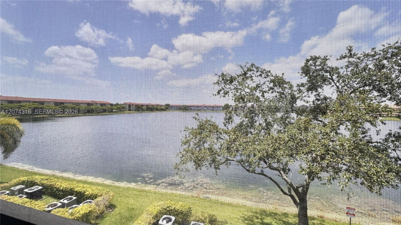 1400 SW 131st Way , Unit 305Q, Pembroke Pines, FL 33027 Photo