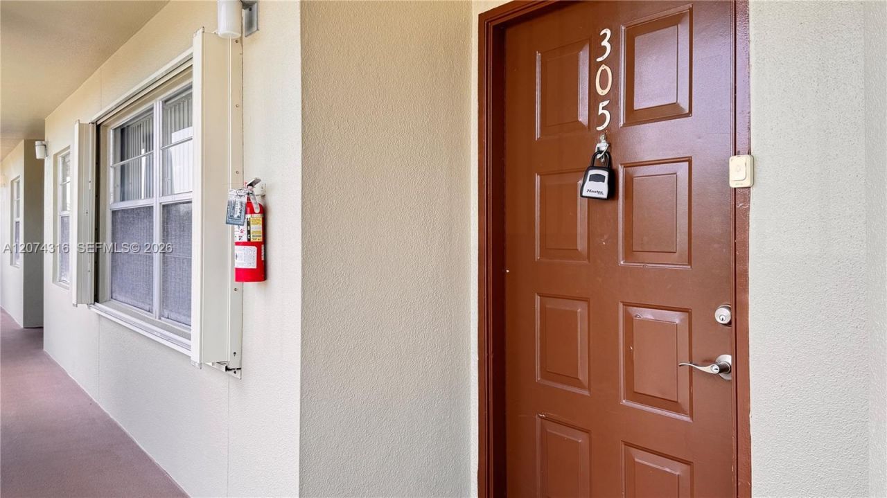 1400 SW 131st Way , Unit 305Q, Pembroke Pines, FL 33027 Photo