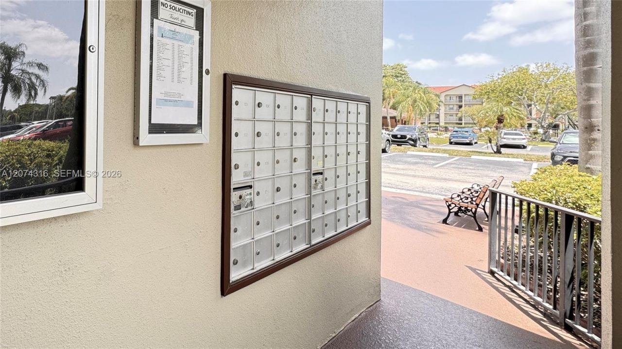1400 SW 131st Way , Unit 305Q, Pembroke Pines, FL 33027 Photo