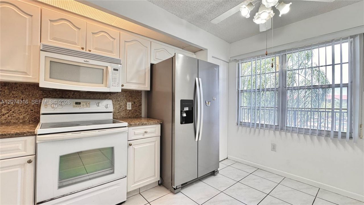 1400 SW 131st Way , Unit 305Q, Pembroke Pines, FL 33027 Photo