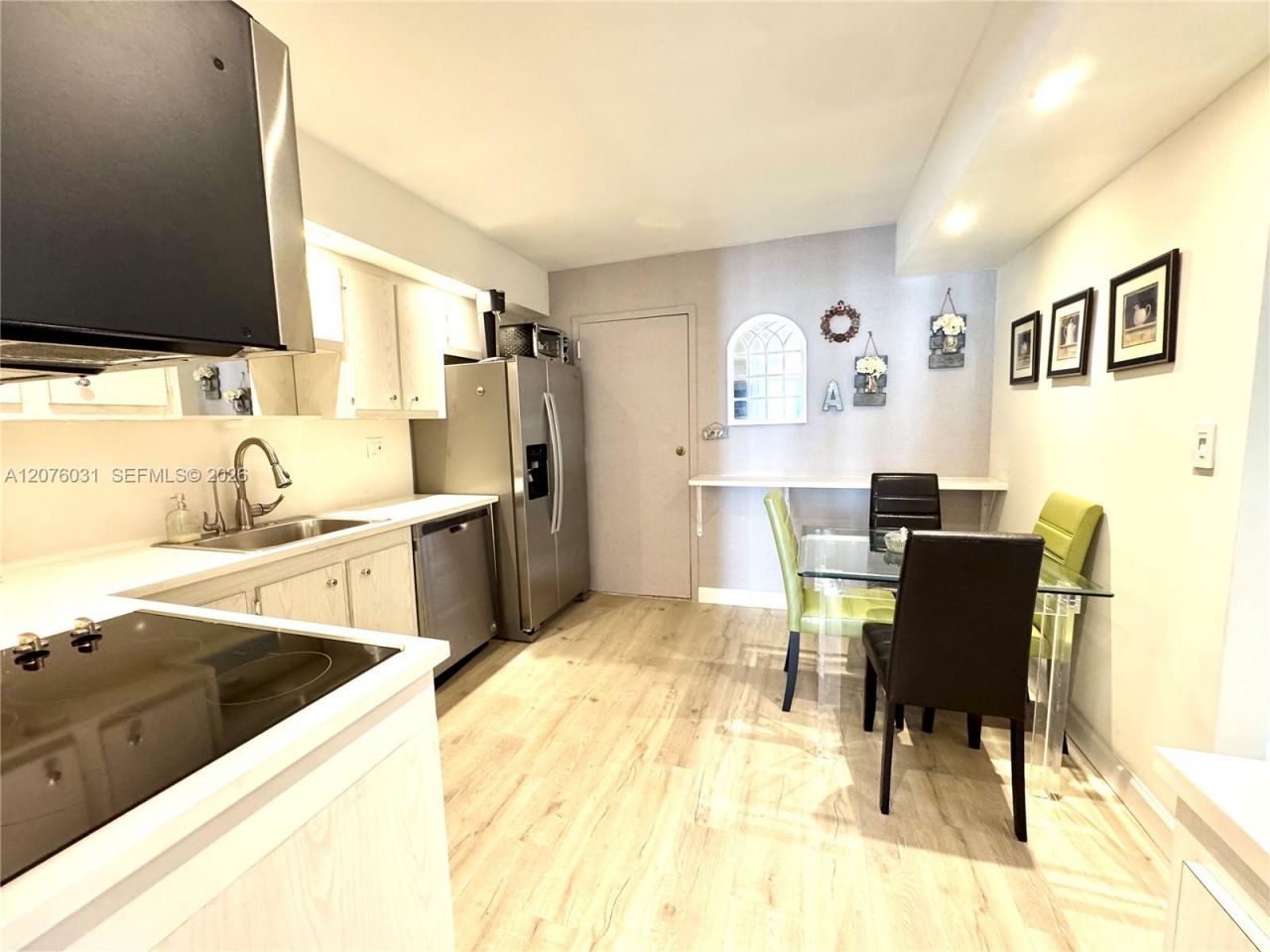 230 174th St , Unit 1110, Sunny Isles Beach, FL 33160 Photo