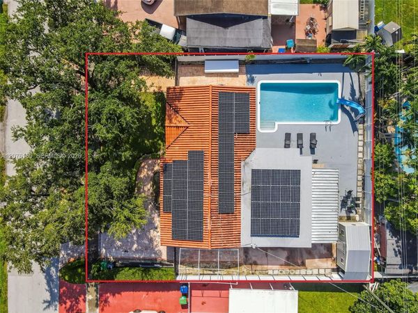 10310 SW 43rd St , Miami, FL 33165