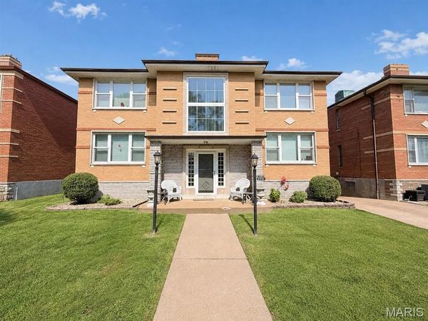 6930 Jamieson Avenue , St Louis, MO 63109