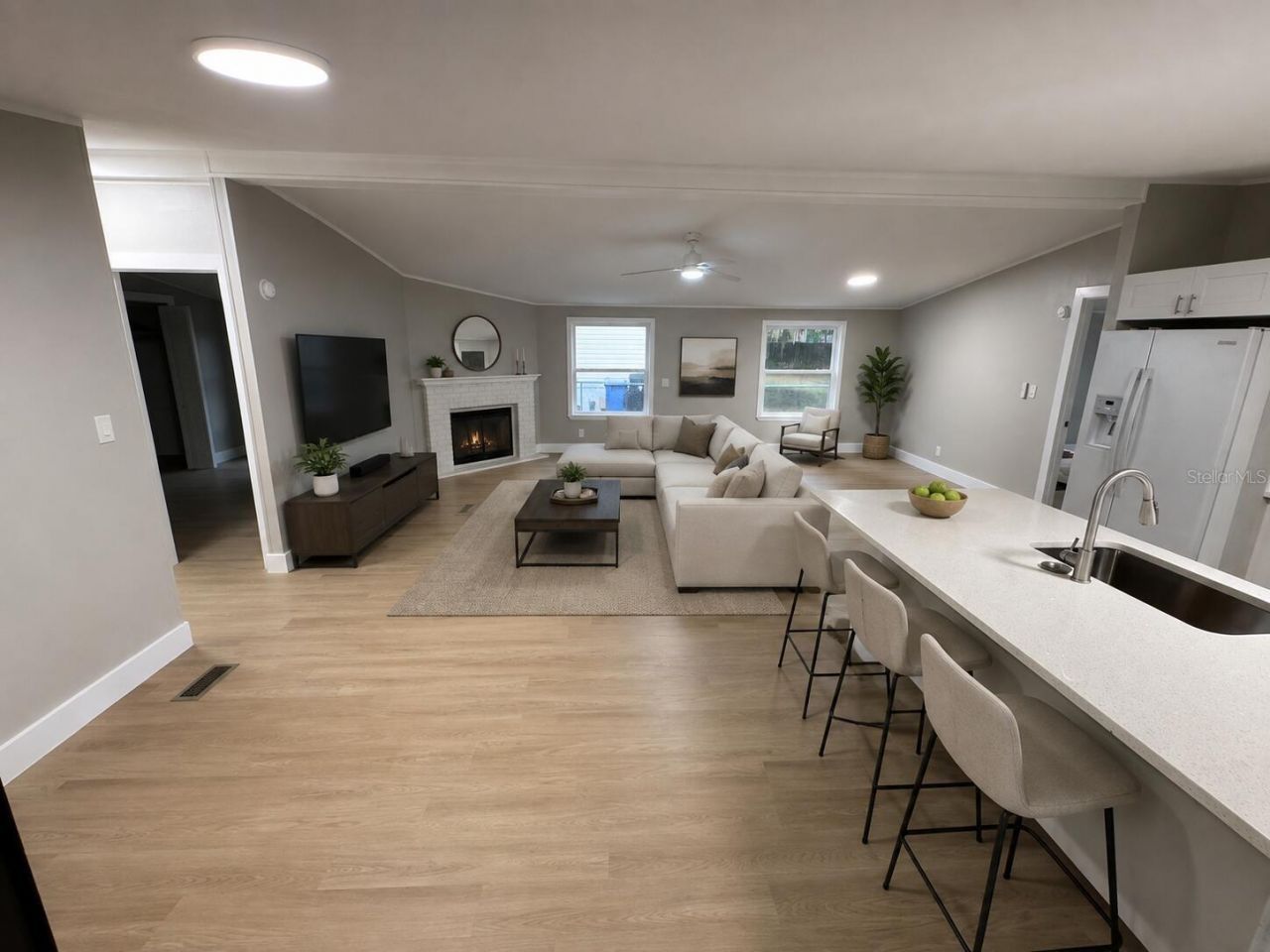 8801 Marc David , Gibsonton, FL 33534 Photo
