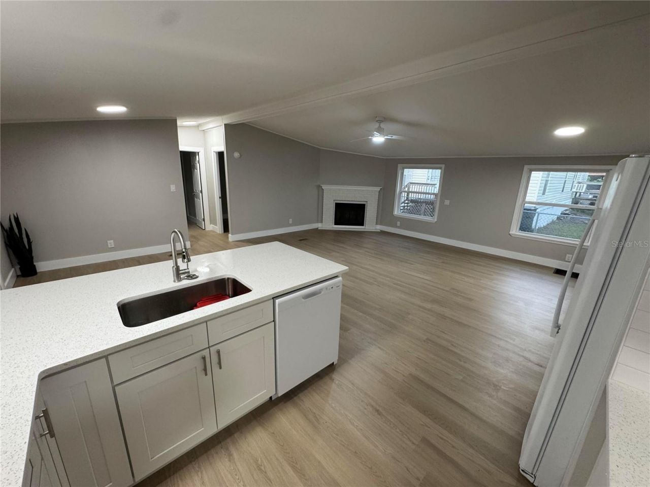 8801 Marc David , Gibsonton, FL 33534 Photo