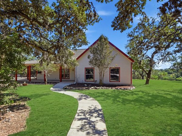 514 BURNING TREE LN, Bandera, TX 78003