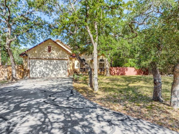 1490 Deep Water DR, Spring Branch, TX 78070
