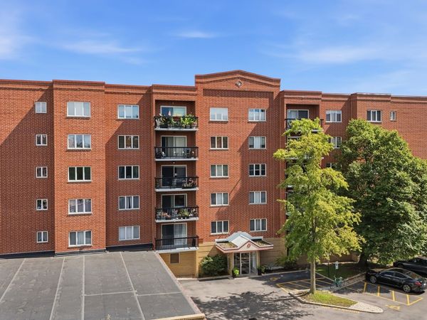 1480 Jefferson Street, Unit 202, Des Plaines, IL 60016