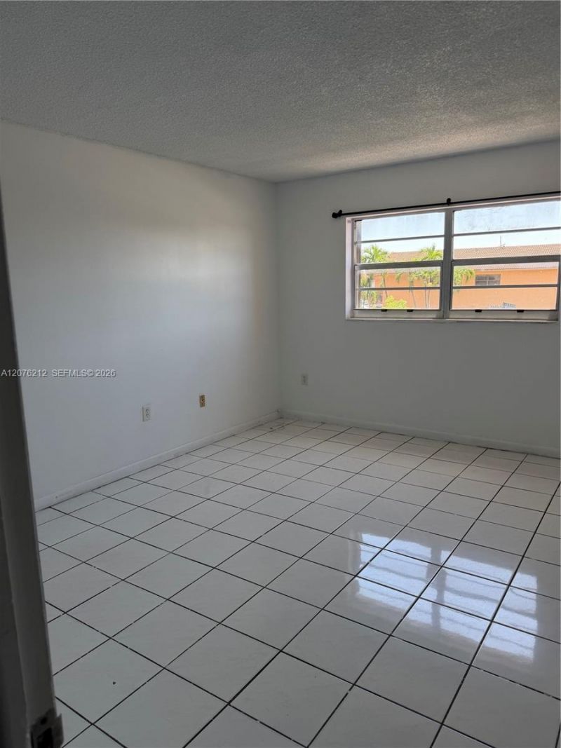 1855 W 60th St , Unit 249, Hialeah, FL 33012 Photo