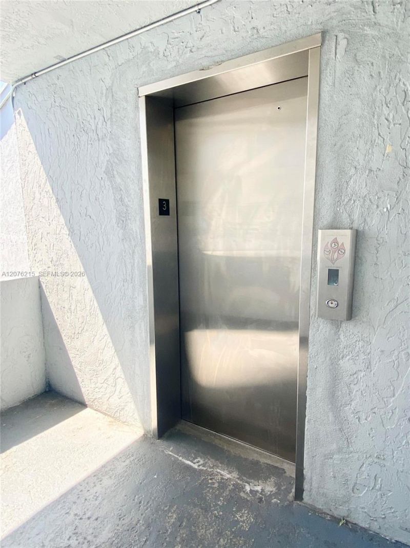 6095 W 18th Ave , Unit S314, Hialeah, FL 33012 Photo