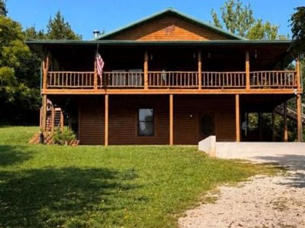 83 Little Shoal Creek Road, Steelville, MO 65565