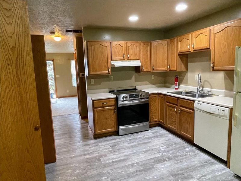 1841 Rice Boulevard, Fairborn, OH 45324 Photo 4