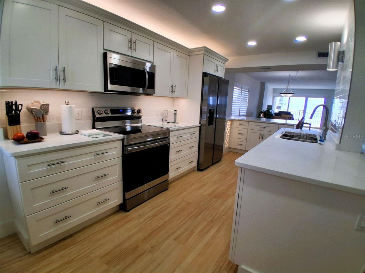 19 Whispering Sands Drive, Unit 401, Sarasota, FL 34242 Photo