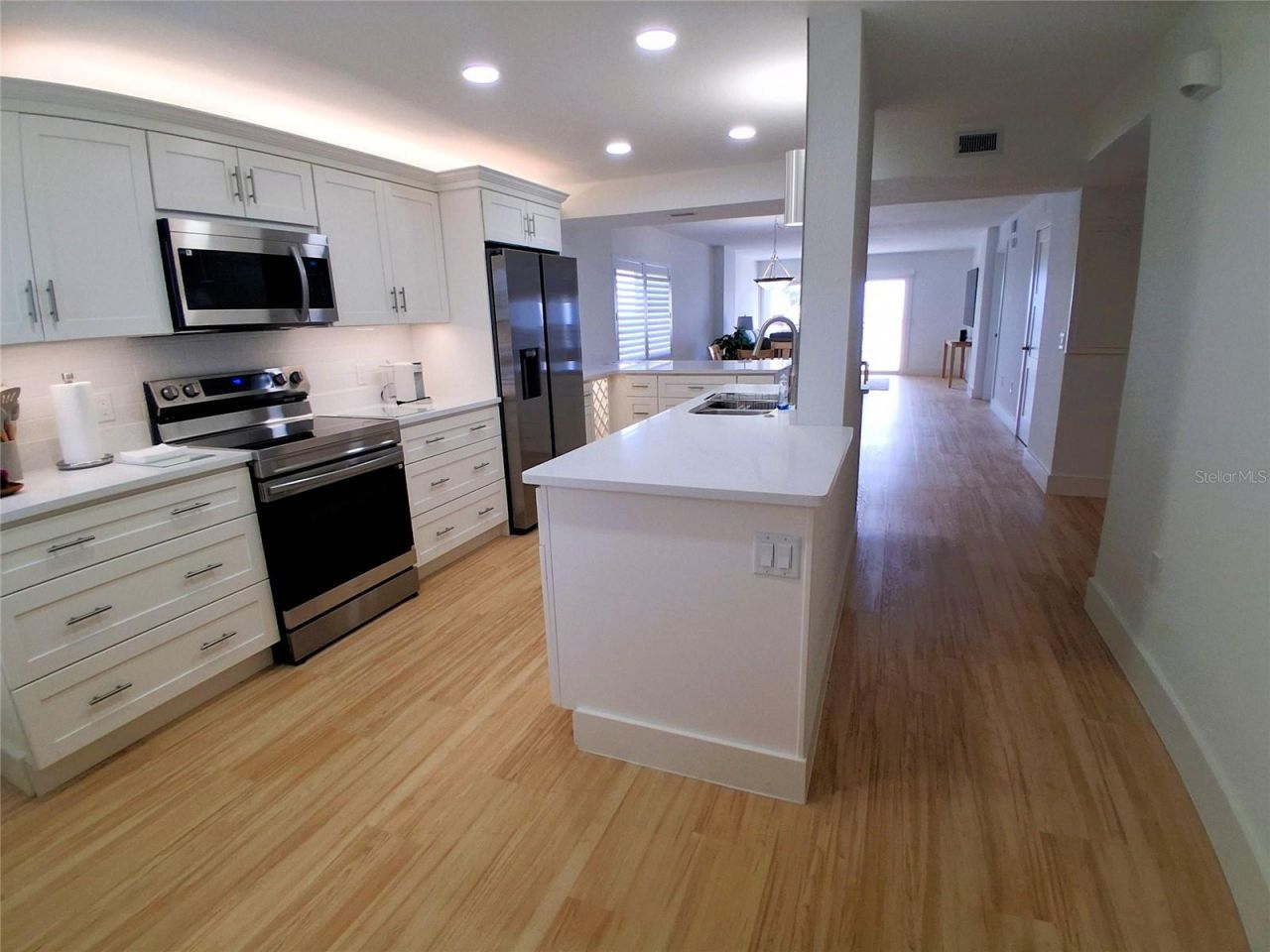 19 Whispering Sands Drive, Unit 401, Sarasota, FL 34242 Photo