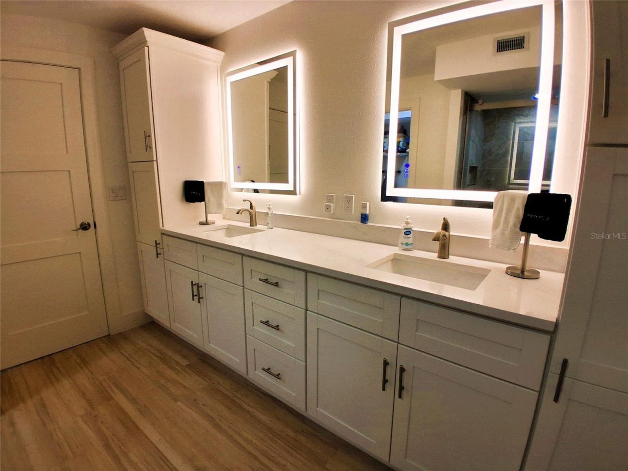 19 Whispering Sands Drive, Unit 401, Sarasota, FL 34242 Photo