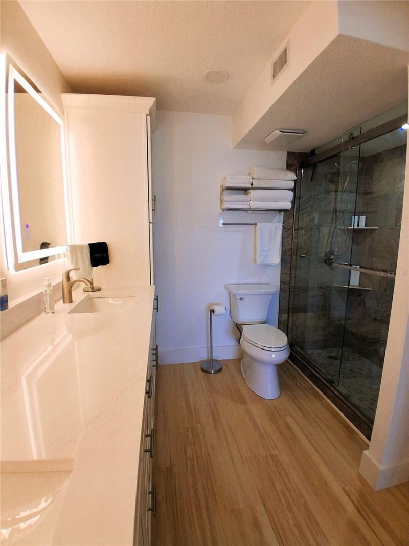 19 Whispering Sands Drive, Unit 401, Sarasota, FL 34242 Photo