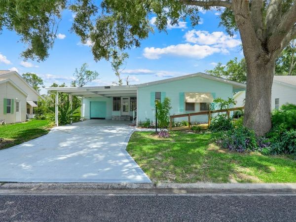 5047 EL DESTINO DRIVE , LEESBURG, FL 34748