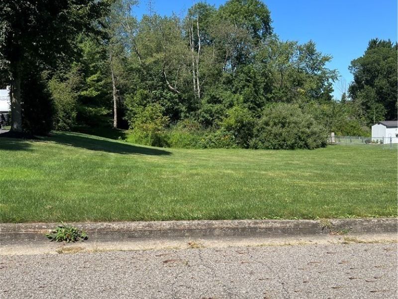 Malibu Drive, East Palestine, OH 44413 Photo 1