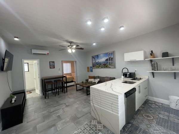 824 NE 4th Street, Unit 3, Fort Lauderdale, FL 33301