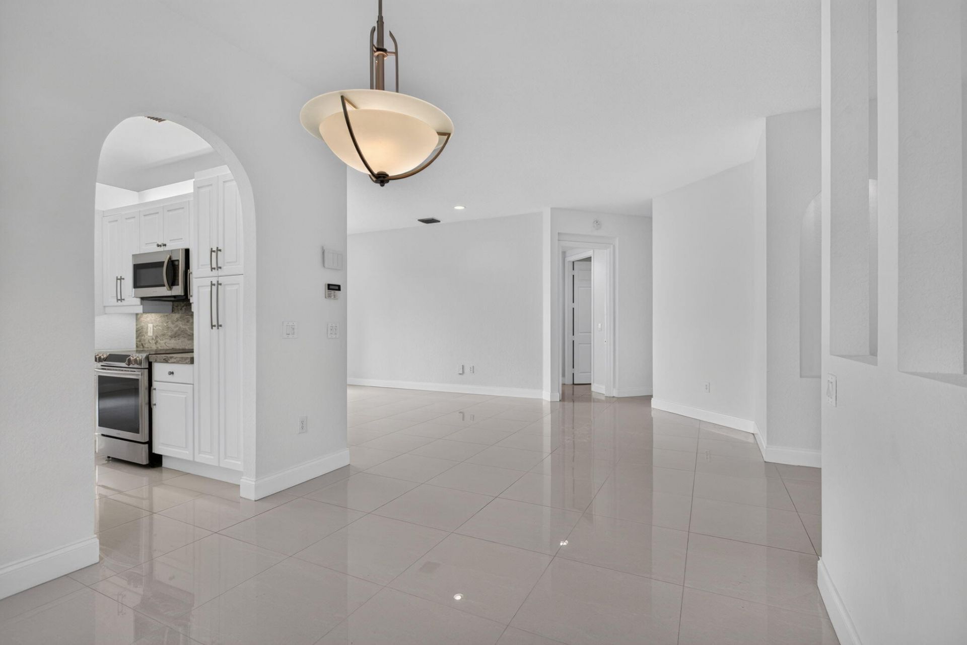 7940 Exeter Circle E, Unit 201, Tamarac, FL 33321 Photo