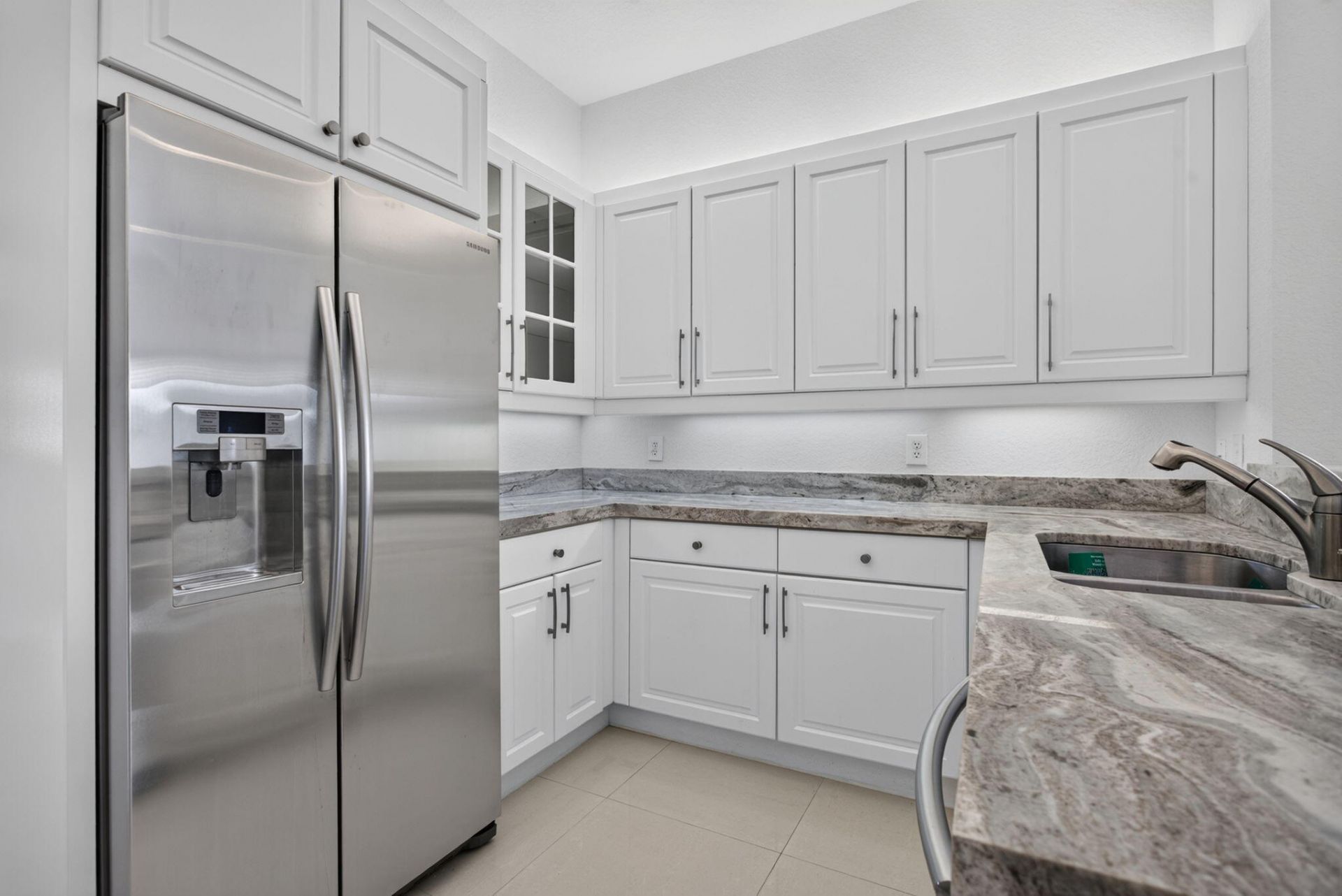 7940 Exeter Circle E, Unit 201, Tamarac, FL 33321 Photo