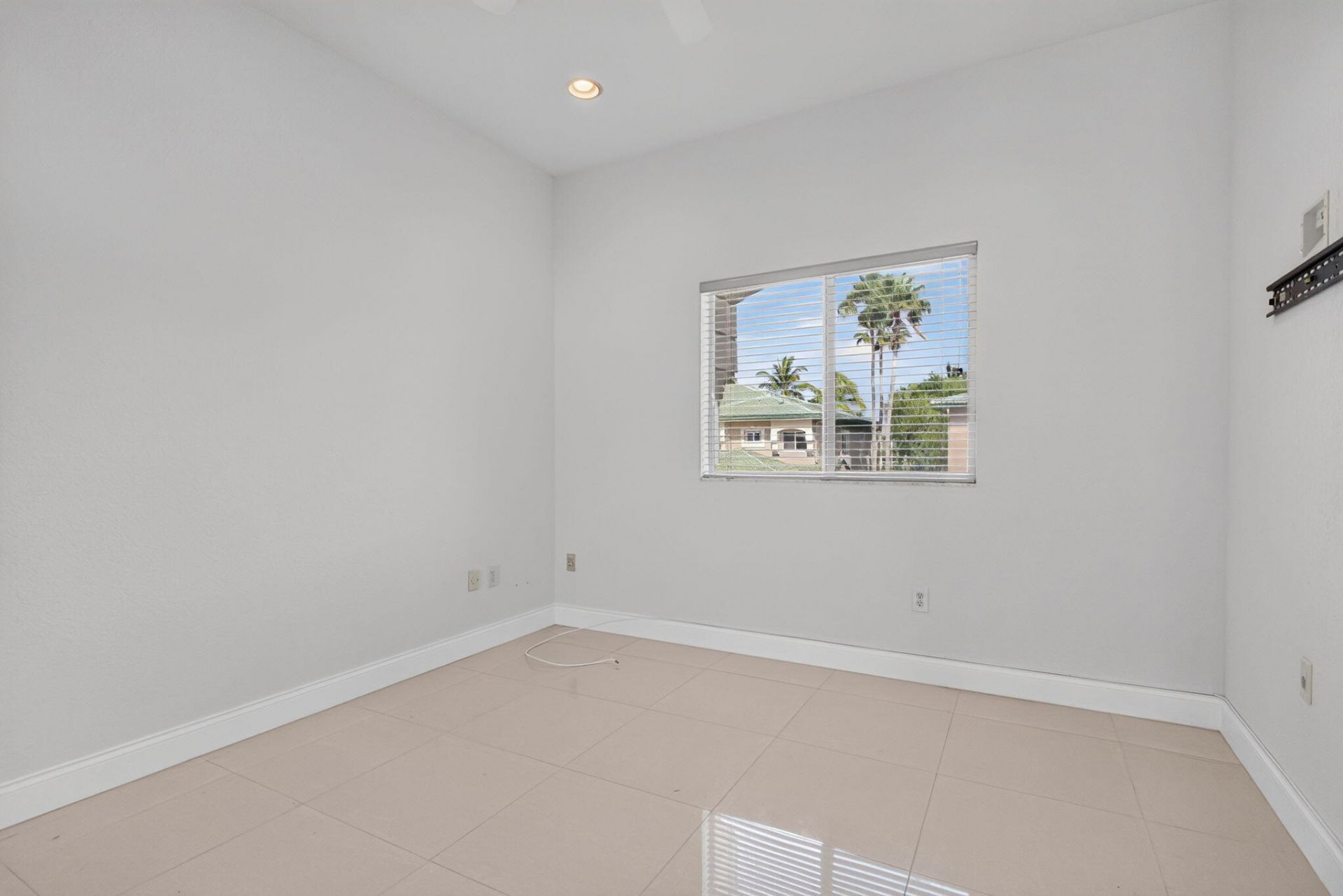 7940 Exeter Circle E, Unit 201, Tamarac, FL 33321 Photo