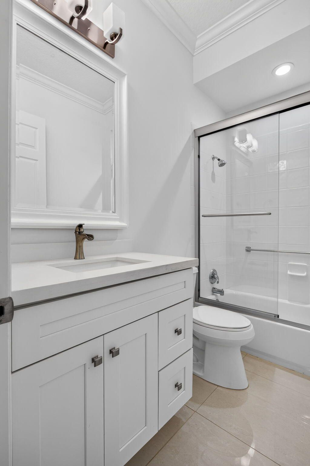 7940 Exeter Circle E, Unit 201, Tamarac, FL 33321 Photo