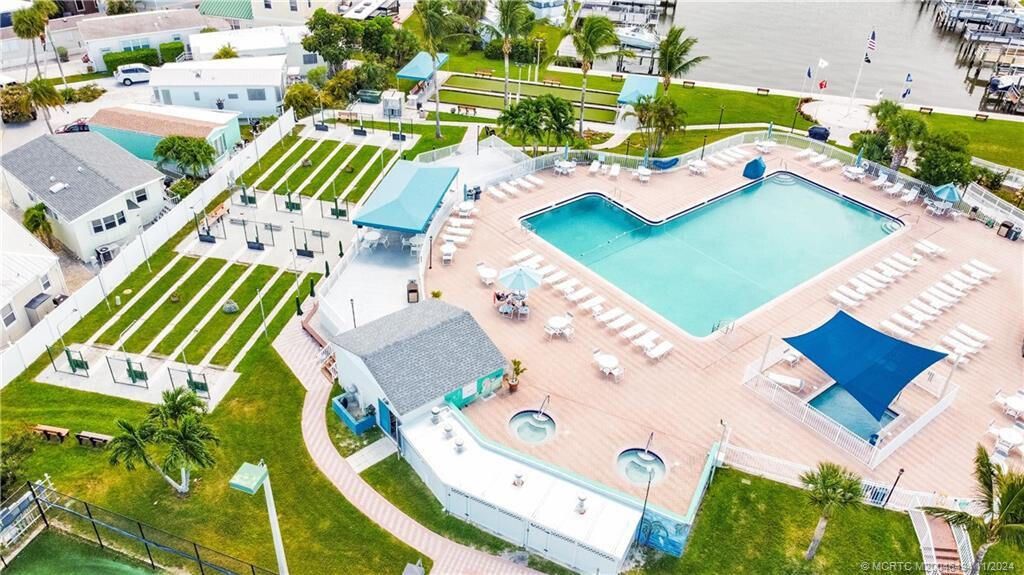 664 Nettles Boulevard, Jensen Beach, FL 34957 Photo