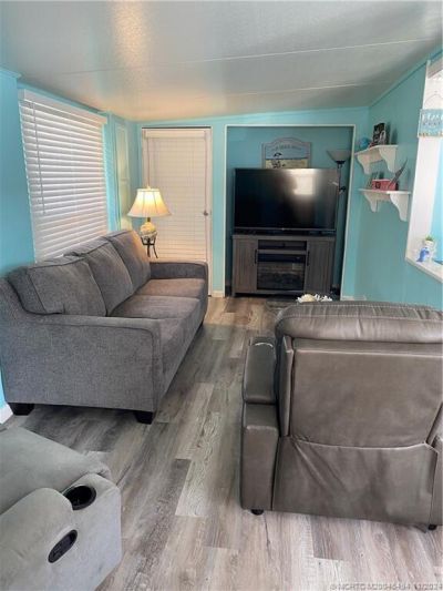 664 Nettles Boulevard, Jensen Beach, FL 34957 Photo