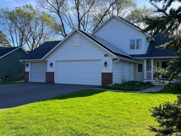 3598 Searle Court, Vadnais Heights, MN 55127