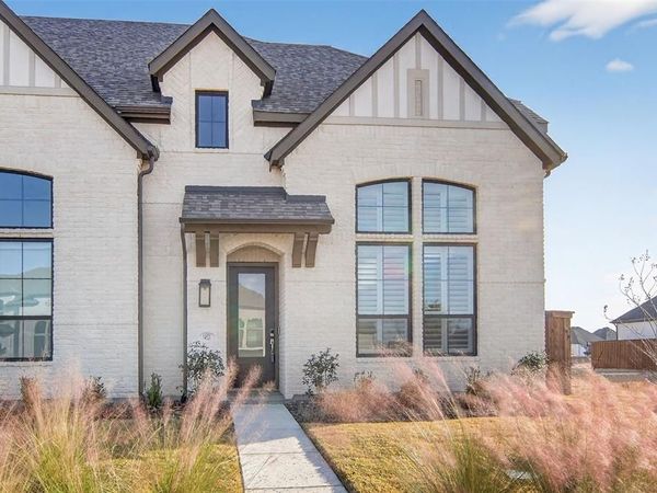 14521 Walsh Avenue, Fort Worth, TX 76008