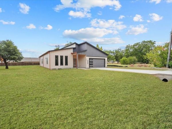 106 W Dogwood Trail, Fate, TX 75087