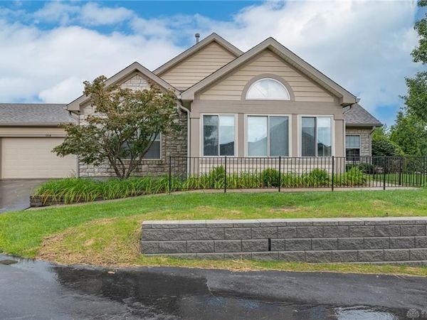 184 Villa Pointe Drive, Springboro, OH 45066