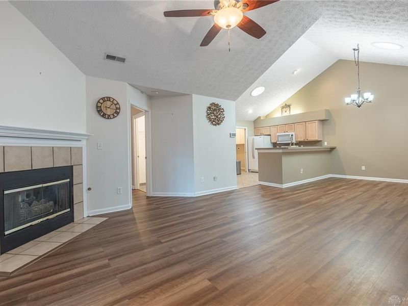 184 Villa Pointe Drive, Springboro, OH 45066 Photo 3