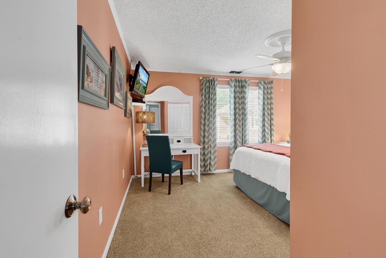 6702 Jefferson Pl. Photo 35