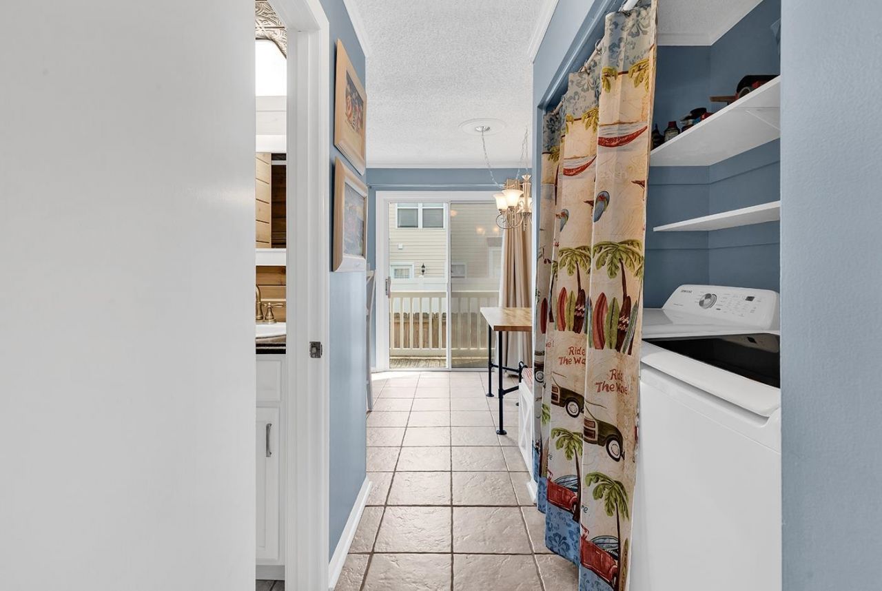 6702 Jefferson Pl. Photo 8