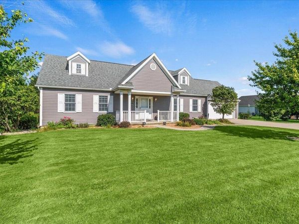 1309 Mohican Trail, Wapakoneta, OH 45895