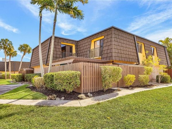 5590 Woodrose CT, Unit 4, FORT MYERS, FL 33907