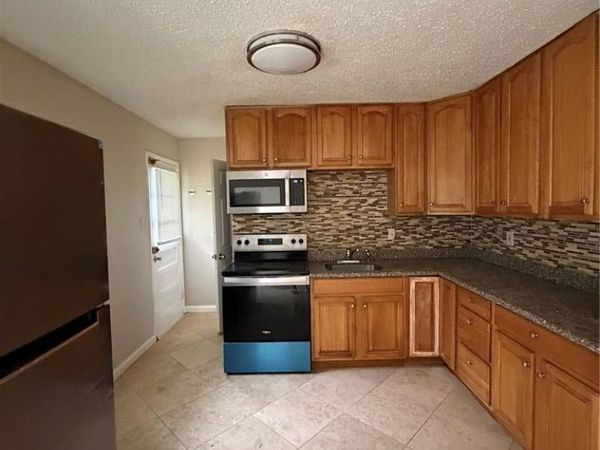 8908 Saint Louis Avenue, St John, MO 63114
