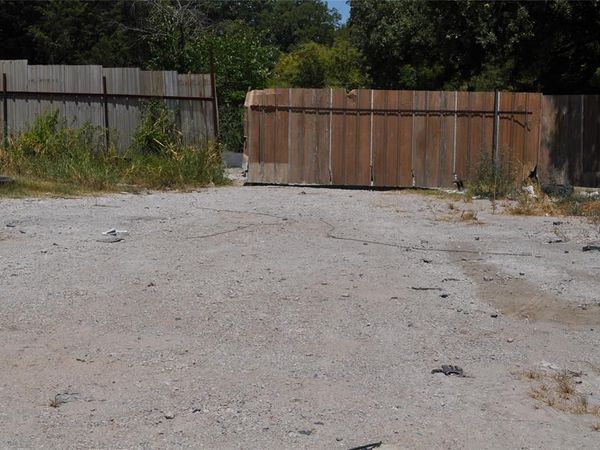 8632 San Marino Avenue , Dallas, TX 75217