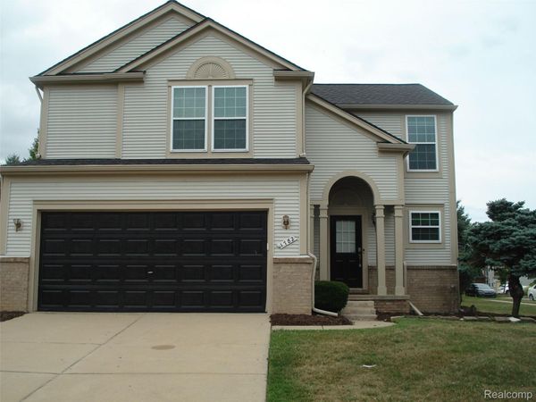 1782 SHEPHERDS, Troy, Mi 48084