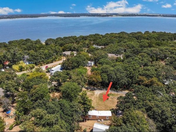 265 Robin Hood Road, Gordonville, TX 76245