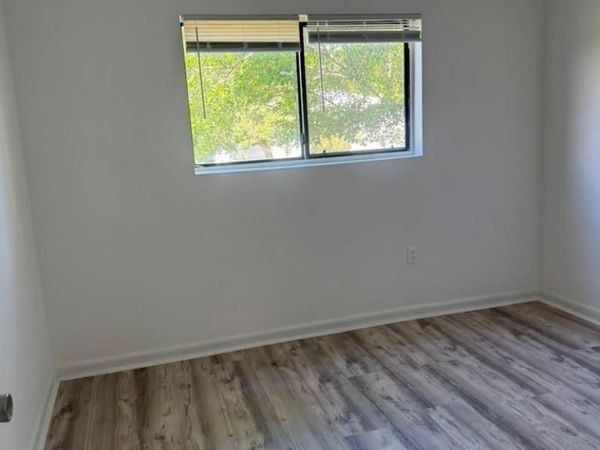 300 PALM Circle W, Unit 204, Pembroke Pines, FL 33025