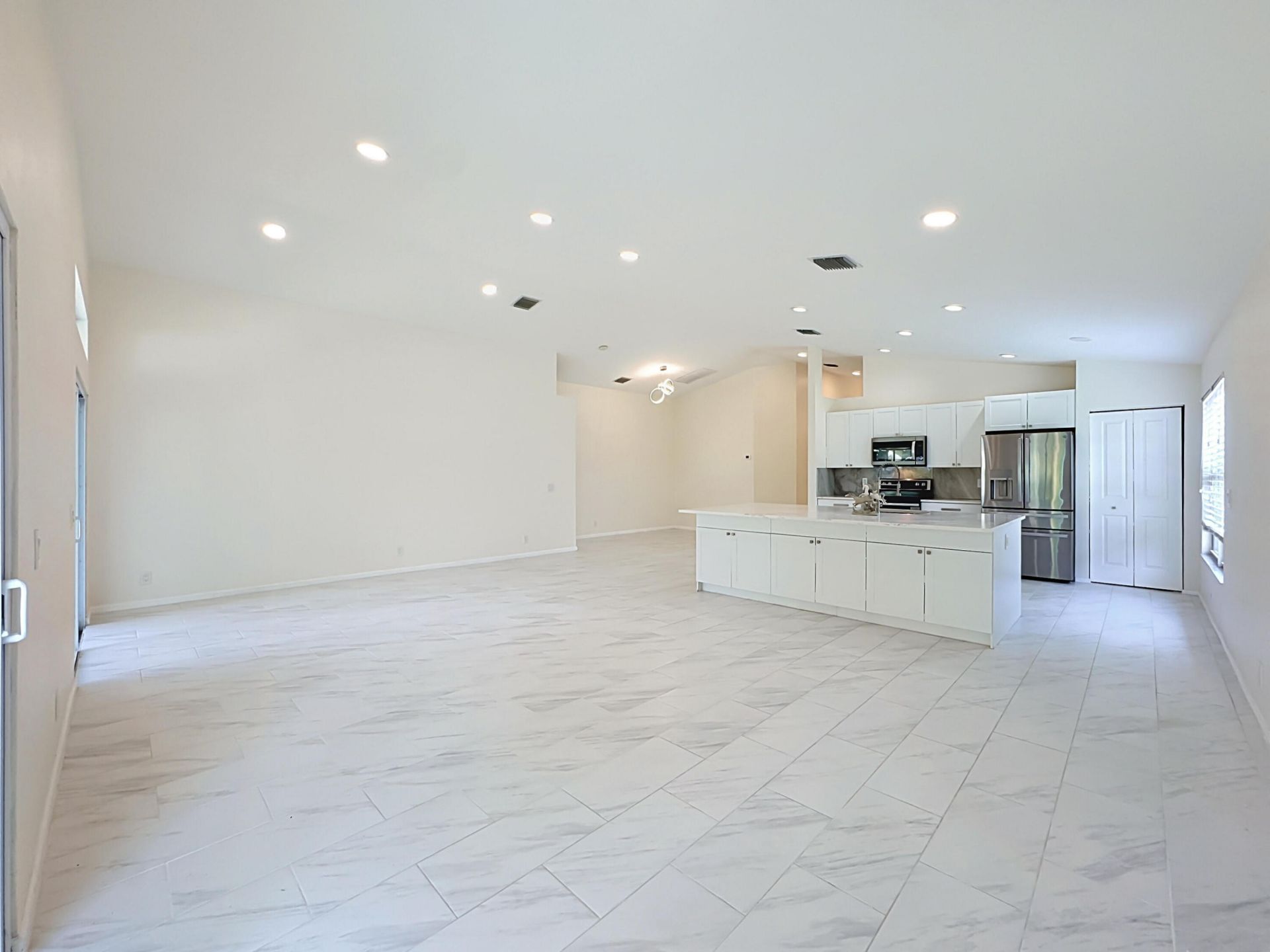8914 SW Bonneville Drive, Stuart, FL 34997 Photo